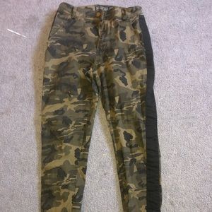 Camo pants